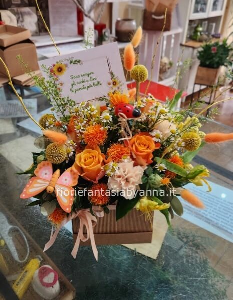 Flower box ,  datemi un colore ed io la realizzerò e biglietto  auguri