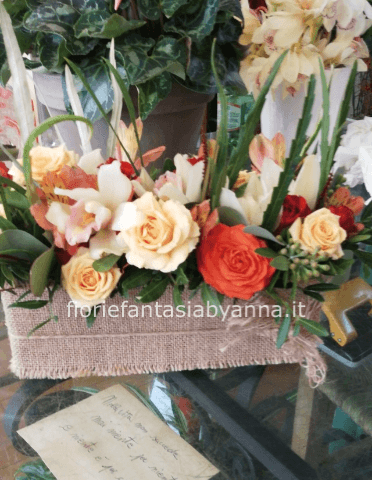 Composizioni in yuta a fantasia del fiorista