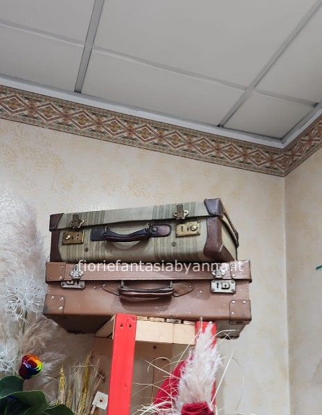 Valigie  vintage   anni 60    di 4 tipi e colori   