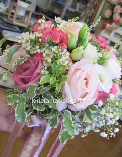 Festa della Mamma: un abbraccio fiorito unico per la persona più speciale. Ogni bouquet, un'emozione